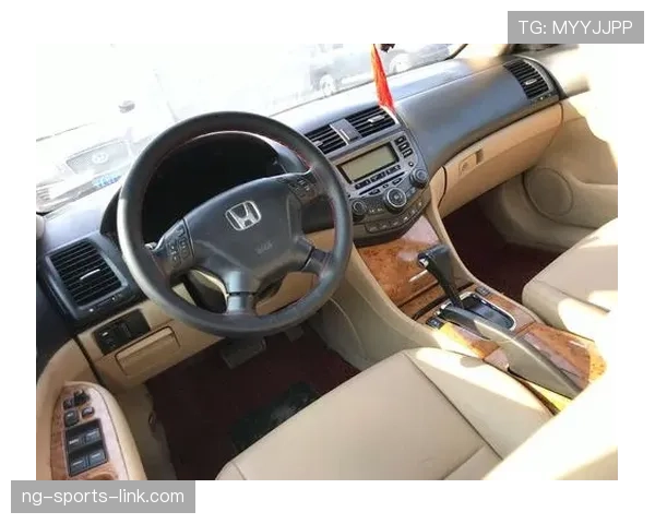 萨卡家车库比我家还大，他到底开几辆车？