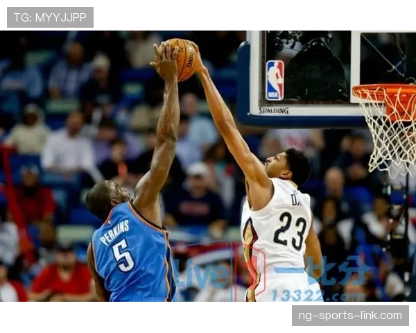 内内低位策应改变对手防守结构