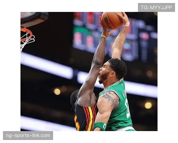 一场篮球比赛进入加时赛后，哪队能首先获得球权，它究竟是如何规定的？